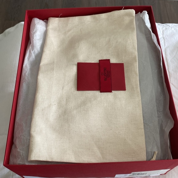 Valentino patent black wedge with ankle strap. - Picture 12 of 12